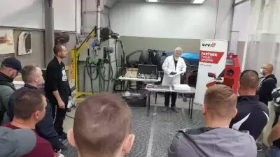 Ciekawe szkolenie z lakiernictwa na naszych warsztatach image