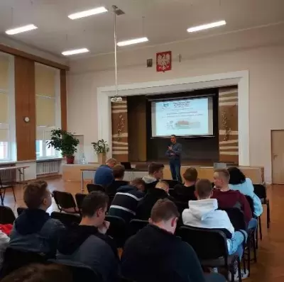 Spotkanie z pracodawcami z branży samochodowej - image