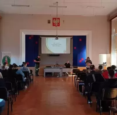 Podlaski Oddział Straży Granicznej w murach Mechaniaka  sg1_logo_0.jpg (