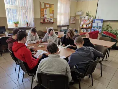 Literackie pary w bibliotece