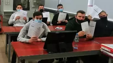 10 nowych specjalistów obsługi obrabiarek CNC image