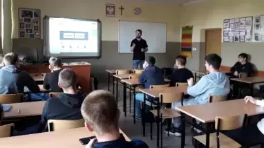 o pracy logo